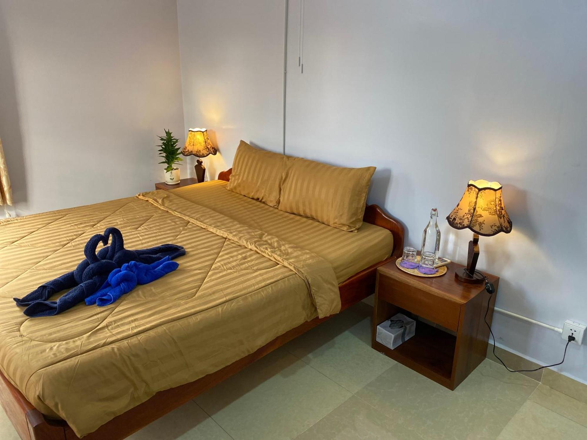 Bloom Garden Bed & Breakfast 시엠리아프 외부 사진