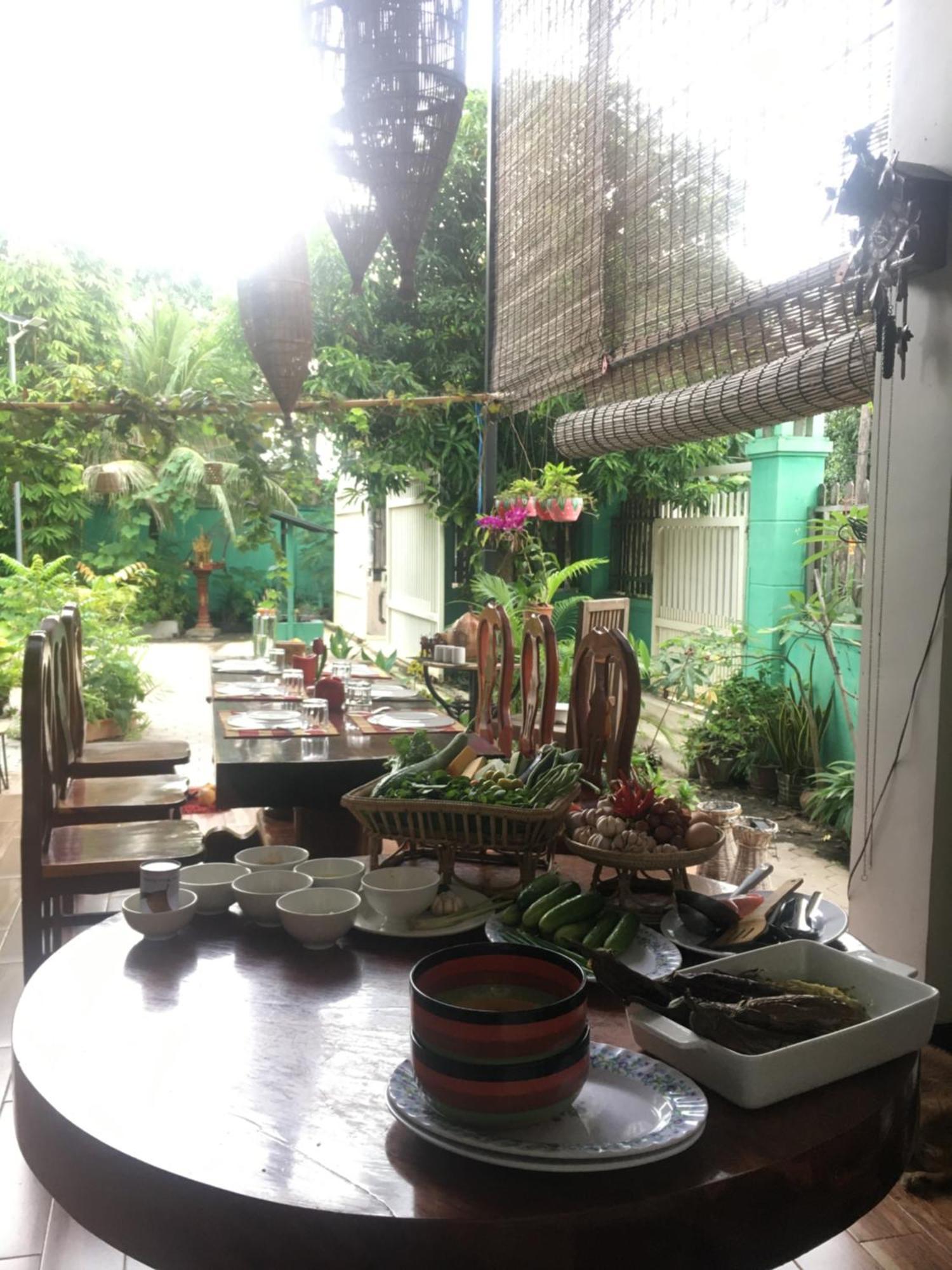 Bloom Garden Bed & Breakfast 시엠리아프 외부 사진
