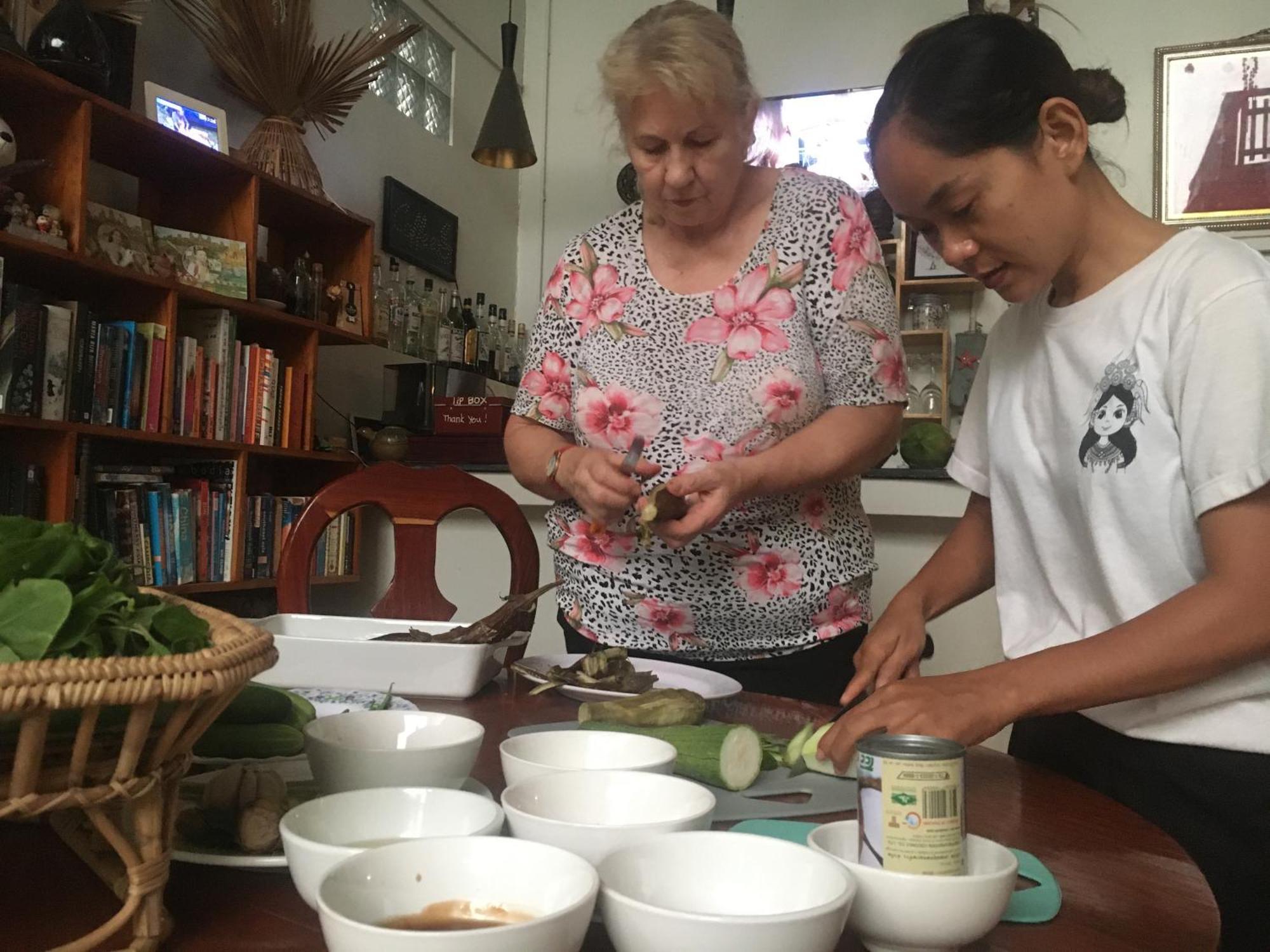 Bloom Garden Bed & Breakfast 시엠리아프 외부 사진